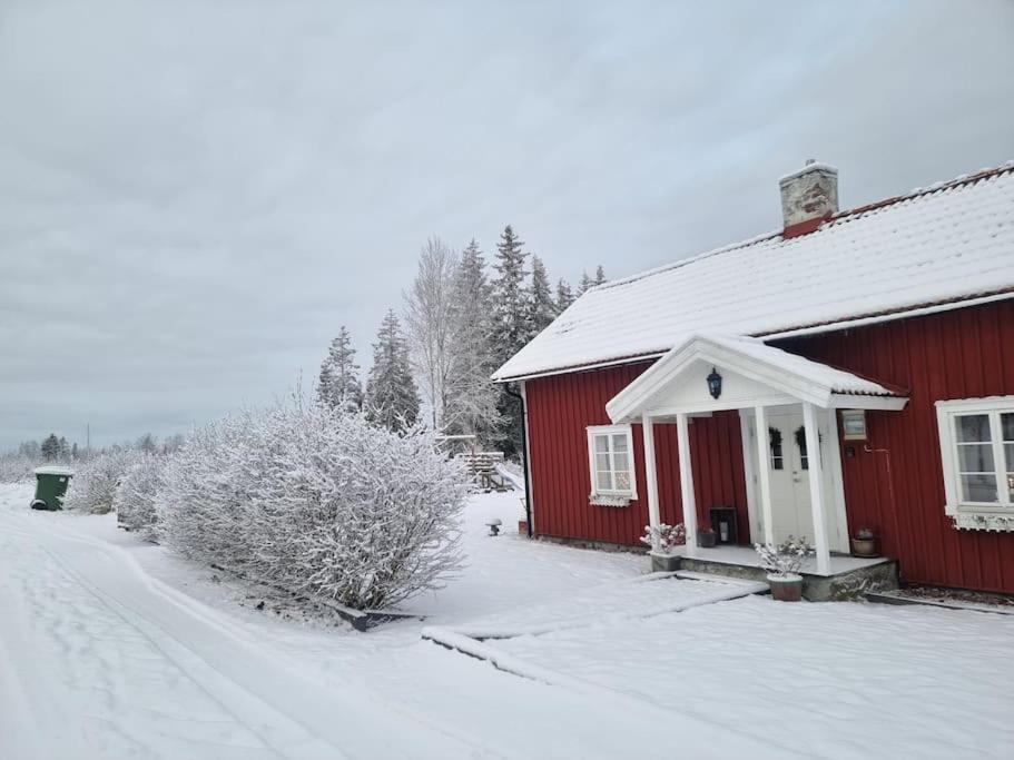 Villa Pa Landet, Habo Exterior foto